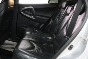 Внедорожник Toyota RAV4 2012 года, 1529000 рублей, Омск