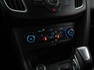 Хетчбэк Ford Focus 2017 года, 1178055 рублей, Москва