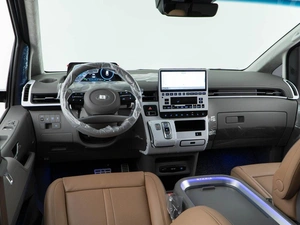 Минивэн Hyundai Staria 2024 года, 6823055 рублей, Москва