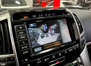 Внедорожник Toyota Land Cruiser 2014 года, 4200000 рублей, Красноярск