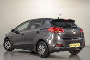Хетчбэк Kia Ceed 2013 года, 799000 рублей, Челябинск