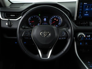 Внедорожник Toyota RAV4 2020 года, 3748444 рублей, Москва