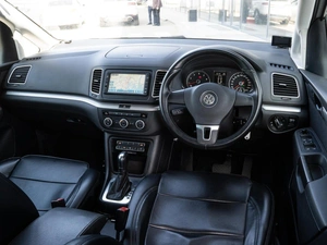 Минивэн Volkswagen Sharan 2013 года, 1450000 рублей, Краснодар