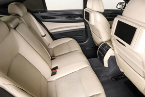 Седан BMW 7 серия 2011 года, 2449000 рублей, Пермь