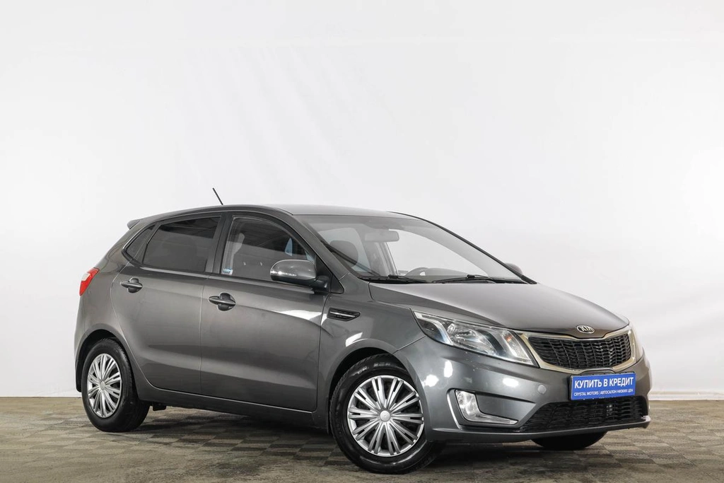 Хетчбэк Kia Rio 2013 года, 699000 рублей, Тюмень