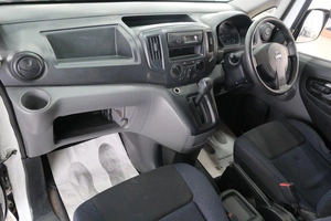 Минивэн Nissan NV200 2011 года, 939000 рублей, Омск