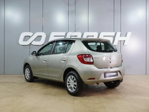 Хетчбэк Renault Sandero 2018 года, 1049000 рублей, Воронеж