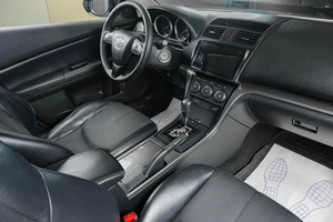 Седан Mazda 6 2010 года, 989000 рублей, Тюмень
