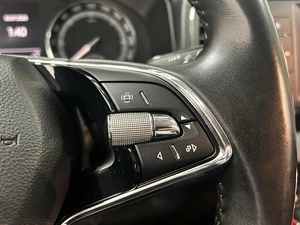 Внедорожник Skoda Karoq 2021 года, 2190000 рублей, Красноярск