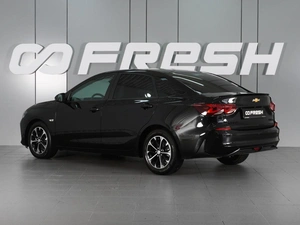 Седан Chevrolet Monza 2023 года, 1750000 рублей, Красный Пахарь