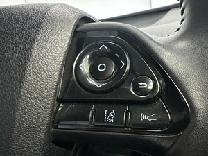 Лифтбек Toyota Prius 2019 года, 2200000 рублей, Красноярск