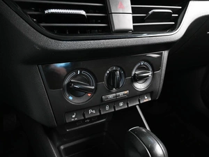 Лифтбек Volkswagen Polo 2022 года, 1649000 рублей, Аксай