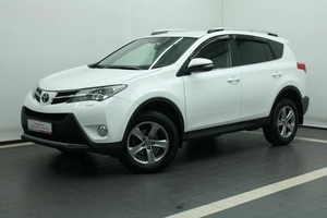 Внедорожник Toyota RAV4 2015 года, 2100000 рублей, Красноярск