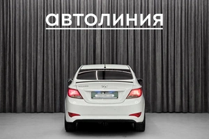 Седан Hyundai Solaris 2016 года, 899000 рублей, Красноярск