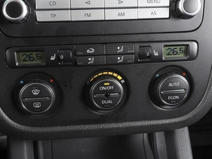 Хетчбэк Volkswagen Golf 2007 года, 830000 рублей, Ростов-на-Дону