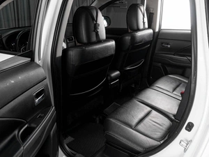 Внедорожник Mitsubishi Outlander 2014 года, 1499000 рублей, Тюмень