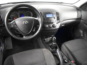 Хетчбэк Hyundai i30 2010 года, 699900 рублей, Казань