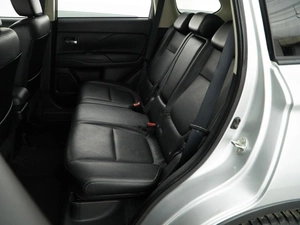 Внедорожник Mitsubishi Outlander 2015 года, 1898055 рублей, Москва