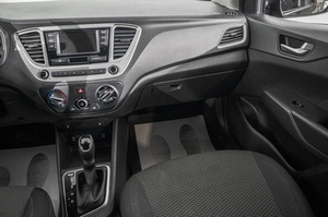 Седан Hyundai Solaris 2019 года, 1149000 рублей, Барнаул