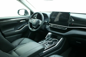 Внедорожник Toyota Highlander 2025 года, 5380000 рублей, Красноярск