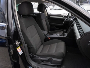 Седан Volkswagen Passat 2018 года, 1699000 рублей, Саратов
