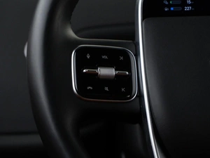 Внедорожник Li Auto L9 2023 года, 5657077 рублей, Москва