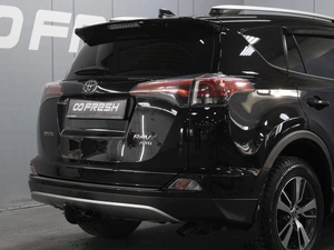 Внедорожник Toyota RAV4 2017 года, 2440000 рублей, Омск