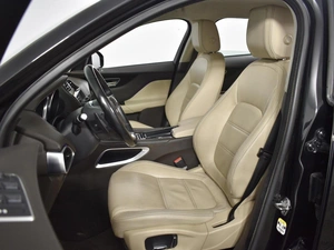 Внедорожник Jaguar F-Pace 2018 года, 3154900 рублей, Казань