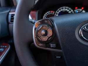 Седан Toyota Camry 2013 года, 1559000 рублей, Саратов