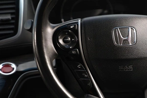 Минивэн Honda Odyssey 2016 года, 2059000 рублей, Новосибирск
