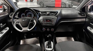 Седан Kia Rio 2016 года, 1100000 рублей, Красноярск