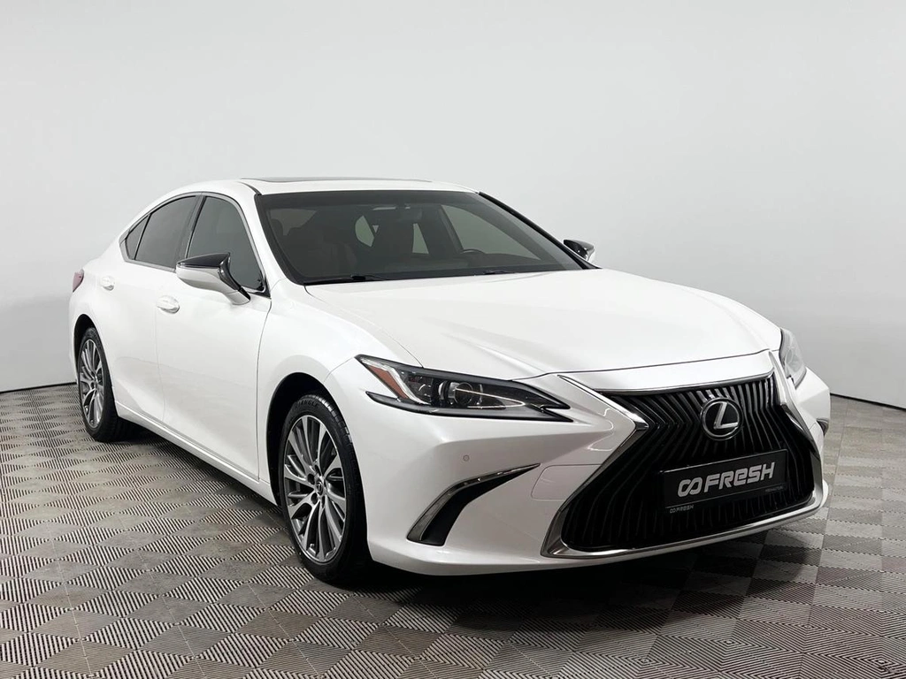 Седан Lexus ES 2021 года, 3890000 рублей, Казань