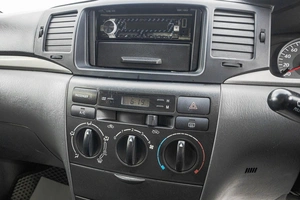 Седан Toyota Corolla 2005 года, 699000 рублей, Барнаул