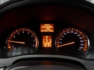 Седан Toyota Avensis 2009 года, 1019000 рублей, Тюмень