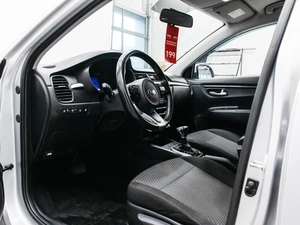 Хетчбэк Kia Rio X-Line 2019 года, 1450000 рублей, Красноярск