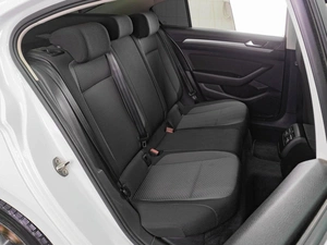 Седан Volkswagen Passat 2016 года, 1589000 рублей, Тюмень