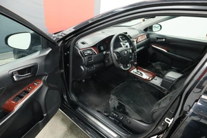 Седан Toyota Camry 2014 года, 2000000 рублей, Курск