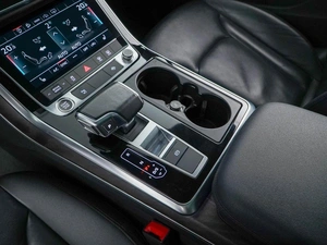 Внедорожник Audi Q7 2020 года, 5299077 рублей, Москва