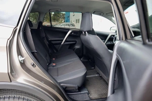 Внедорожник Toyota RAV4 2017 года, 2220000 рублей, Брянск