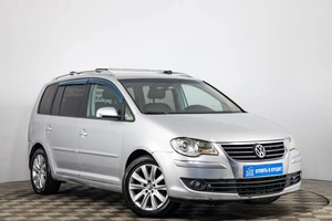 Минивэн Volkswagen Touran 2008 года, 799000 рублей, Пермь
