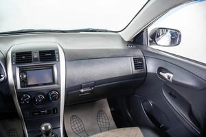 Седан Toyota Corolla 2008 года, 759000 рублей, Пермь
