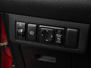Хетчбэк Nissan Tiida 2011 года, 949000 рублей, Воронеж