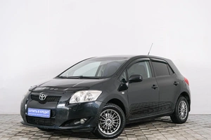 Хетчбэк Toyota Auris 2008 года, 749000 рублей, Красноярск