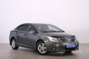 Седан Toyota Avensis 2009 года, 949000 рублей, Омск