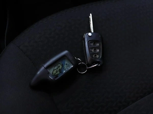 Седан Kia Rio 2012 года, 950000 рублей, Красноярск