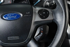 Хетчбэк Ford Focus 2012 года, 899000 рублей, Тюмень