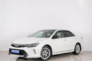 Седан Toyota Camry 2017 года, 1849000 рублей, Красноярск