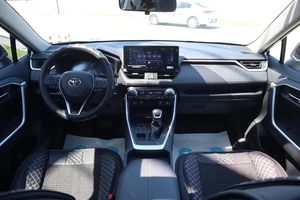 Внедорожник Toyota RAV4 2025 года, 4400000 рублей, Мирное