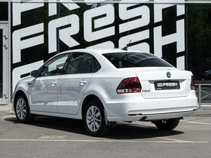 Седан Volkswagen Polo 2019 года, 1300000 рублей, Волгоград