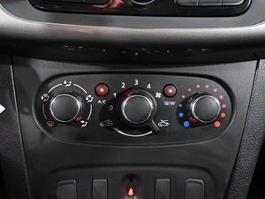 Седан Renault Logan Stepway 2022 года, 1399000 рублей, Аксай